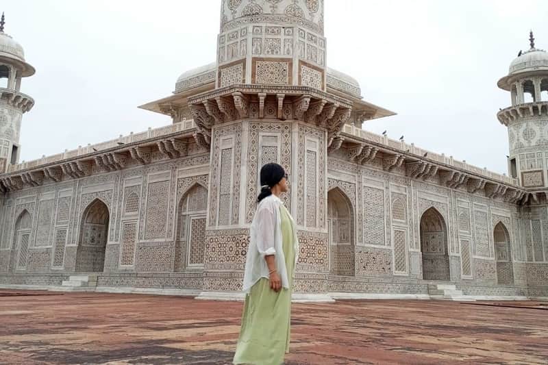 Agra : Visite privée du Taj Mahal & Fort d'Agra au lever du soleil depuis Delhi