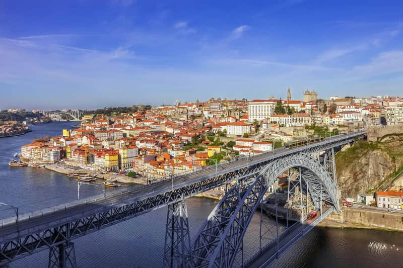 Porto : 48 heures de bus Hop-on Hop-off + croisière fluviale + cave à vin