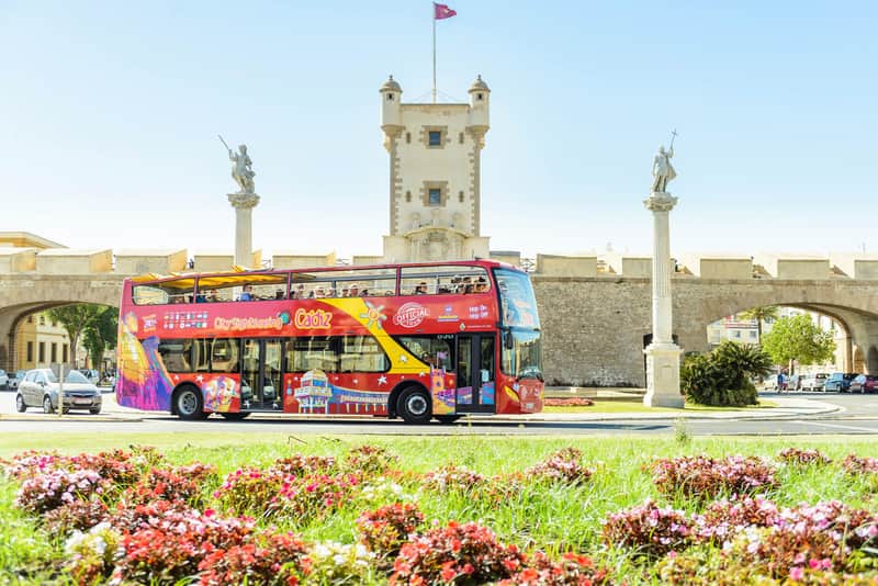 Bus hop-on hop-off Cadix