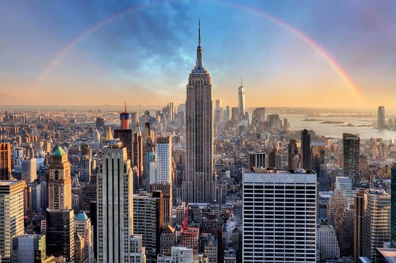 Empire State Building et Ellis Island : Entrée, croisière + 24 heures de bus Hop-on Hop-off