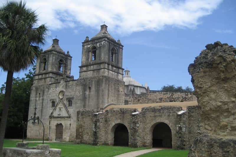 San Antonio : Visite nocturne en petit groupe + Croisière sur la rivière + Entrée à la Tour des Amériques